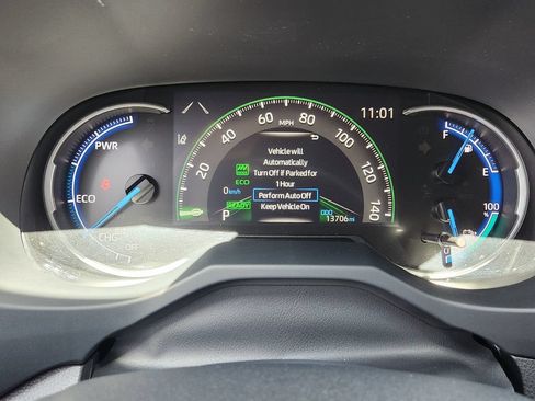 Used 2024 Toyota RAV4 SE w/ Weather & Moonroof Package AWD/4WD image 7