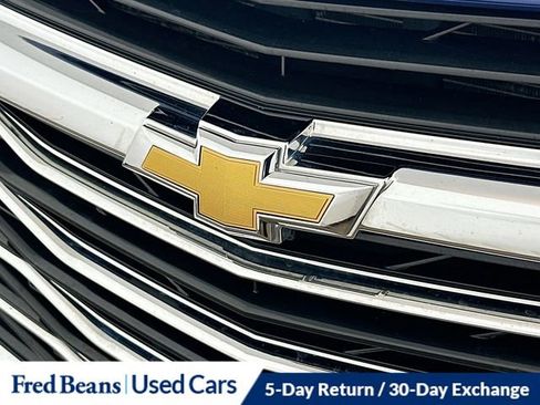 Used 2023 Chevrolet Malibu LT FWD image 30