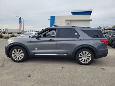 Used 2024 Ford Explorer King Ranch w/ Technology Package image 3