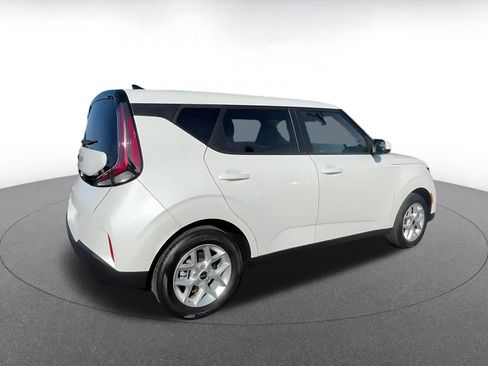 Used 2025 Kia Soul LX w/ LX Technology Package image 15