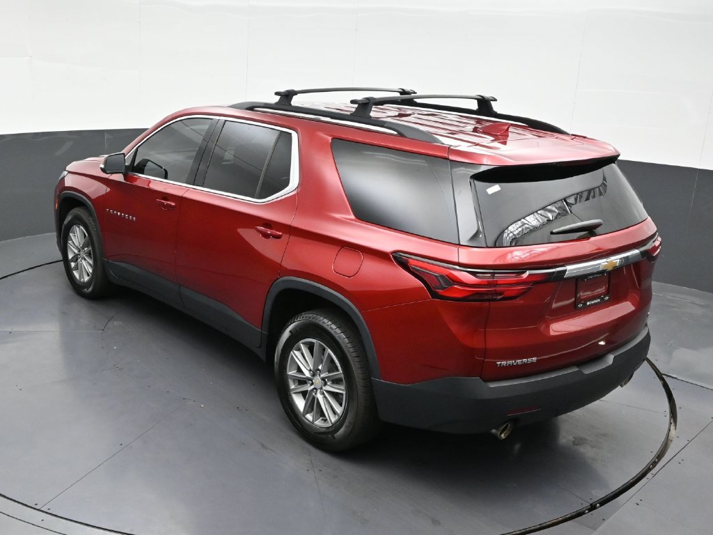 Used 2022 Chevrolet Traverse LT FWD image 20
