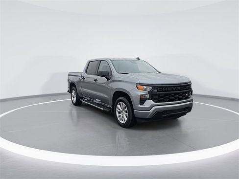Used 2026 Chevrolet Silverado 1500 Custom image 2