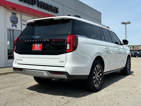 Used 2025 Ford Expedition Max Platinum AWD/4WD image 6