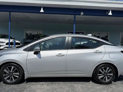 Used 2021 Nissan Versa SV FWD image 2