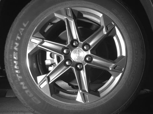 Used 2025 Chevrolet Blazer LT FWD image 15