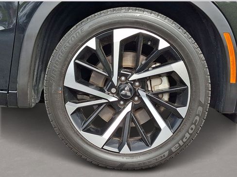 Used 2023 Mitsubishi Outlander SEL 40th Anniversary AWD/4WD image 8