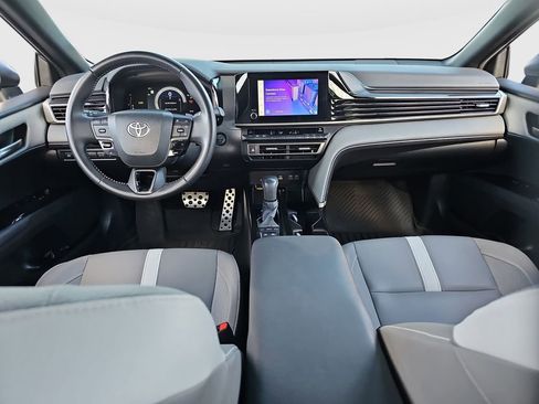 Certified 2025 Toyota Camry SE w/ Convenience Package FWD image 18