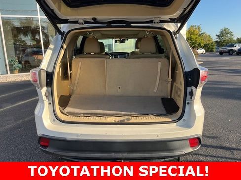 Used 2016 Toyota Highlander Limited Platinum image 36