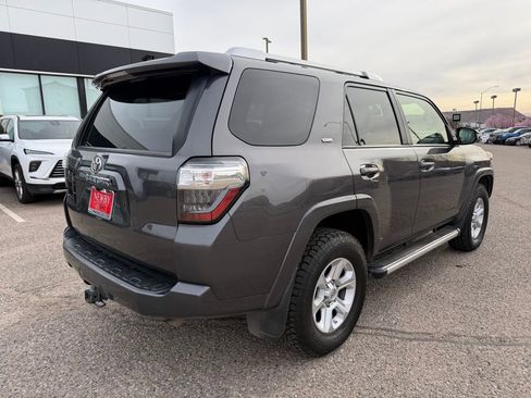 Used 2018 Toyota 4Runner SR5 image 5
