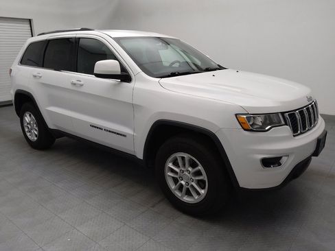Used 2020 Jeep Grand Cherokee Laredo image 11