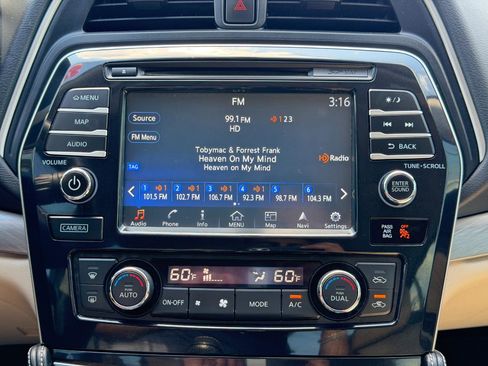 Used 2018 Nissan Maxima 3.5 SL FWD image 60