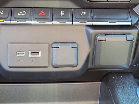 Certified 2021 Chevrolet Silverado 1500 RST w/ All Star Edition Plus AWD/4WD image 30