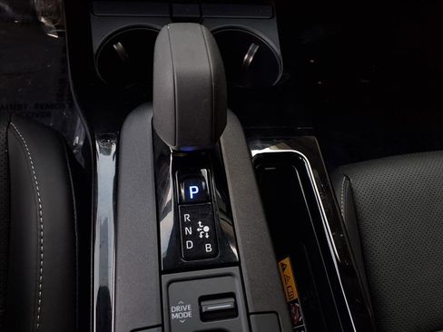 Certified 2024 Toyota Prius XLE image 12