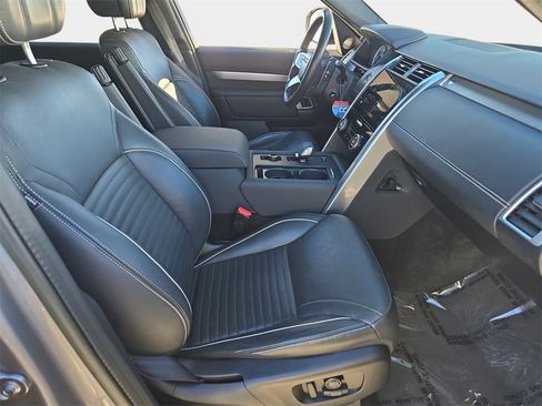 Certified 2023 Land Rover Discovery HSE R-Dynamic image 10