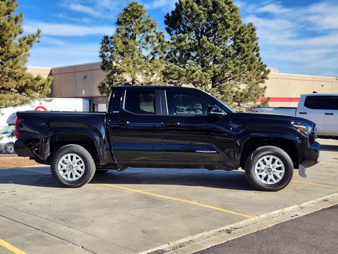 Certified 2024 Toyota Tacoma SR5 image 2