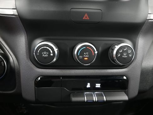 Used 2023 RAM 1500 Big Horn RWD image 27