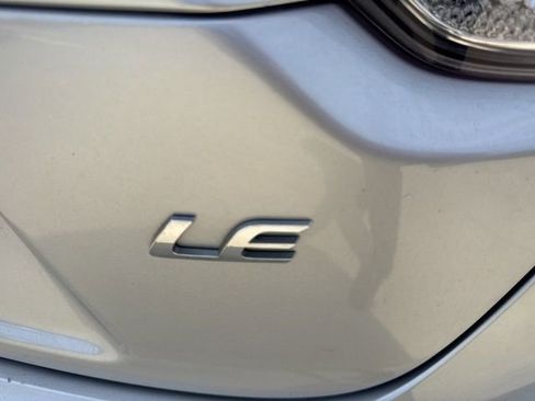 Used 2020 Toyota Corolla LE w/ Carpet Mat Package (TMS) image 8