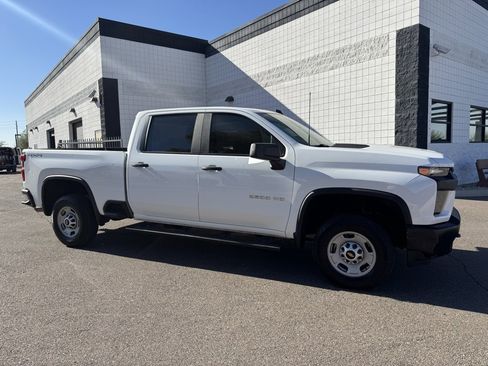Used 2020 Chevrolet Silverado 2500 W/T w/ WT Convenience Package image 2