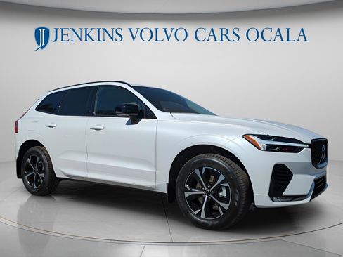 New 2026 Volvo XC60 B5 Core image 2