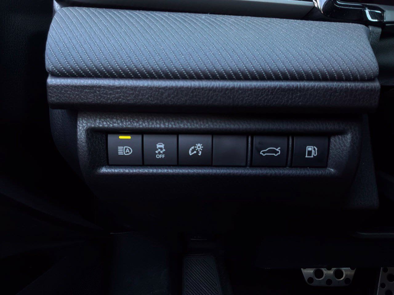 Used 2026 Toyota Camry SE FWD image 24