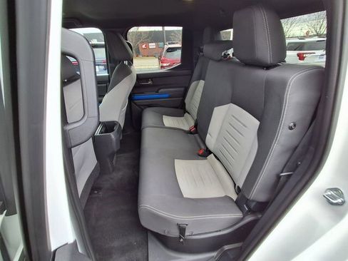 Used 2024 Toyota Tacoma TRD Sport w/ TRD Sport Upgrade Package image 14