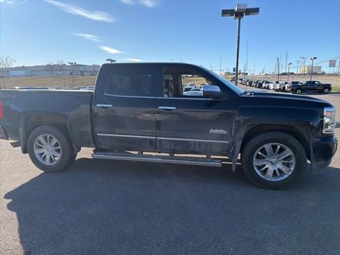 Used 2018 Chevrolet Silverado 1500 High Country image 14