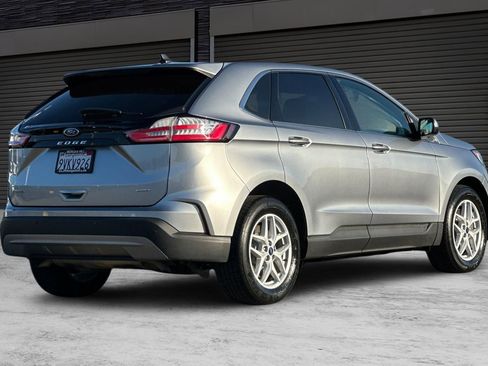 Used 2021 Ford Edge SEL image 4