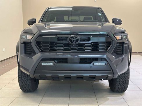 Certified 2025 Toyota Tacoma TRD Off-Road w/ TRD Off Road Premium Package AWD/4WD image 6