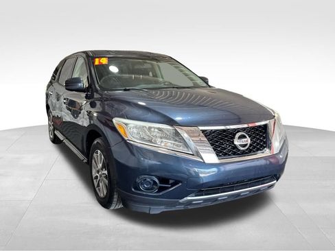 Used 2014 Nissan Pathfinder S FWD image 3