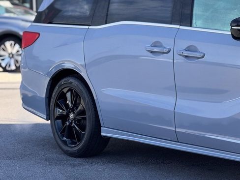 Used 2024 Honda Odyssey Sport image 4