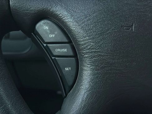 Used 2005 Dodge Grand Caravan SE image 28