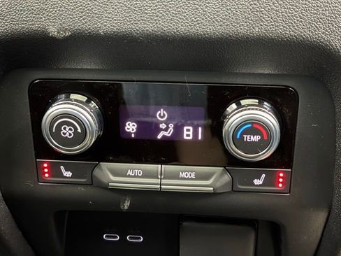 New 2026 GMC Acadia AT4 w/ Luxury Package image 8