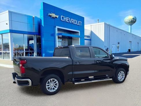 Used 2023 Chevrolet Silverado 1500 LT image 3