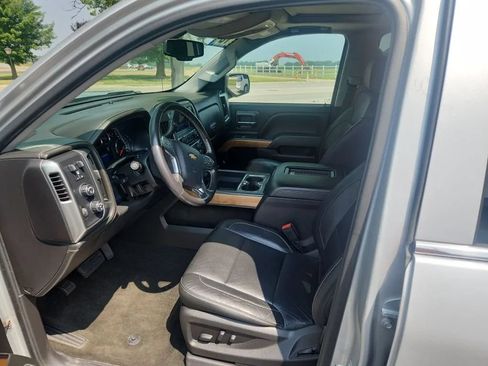 Used 2018 Chevrolet Silverado 1500 LTZ w/ Sport Package AWD/4WD image 9