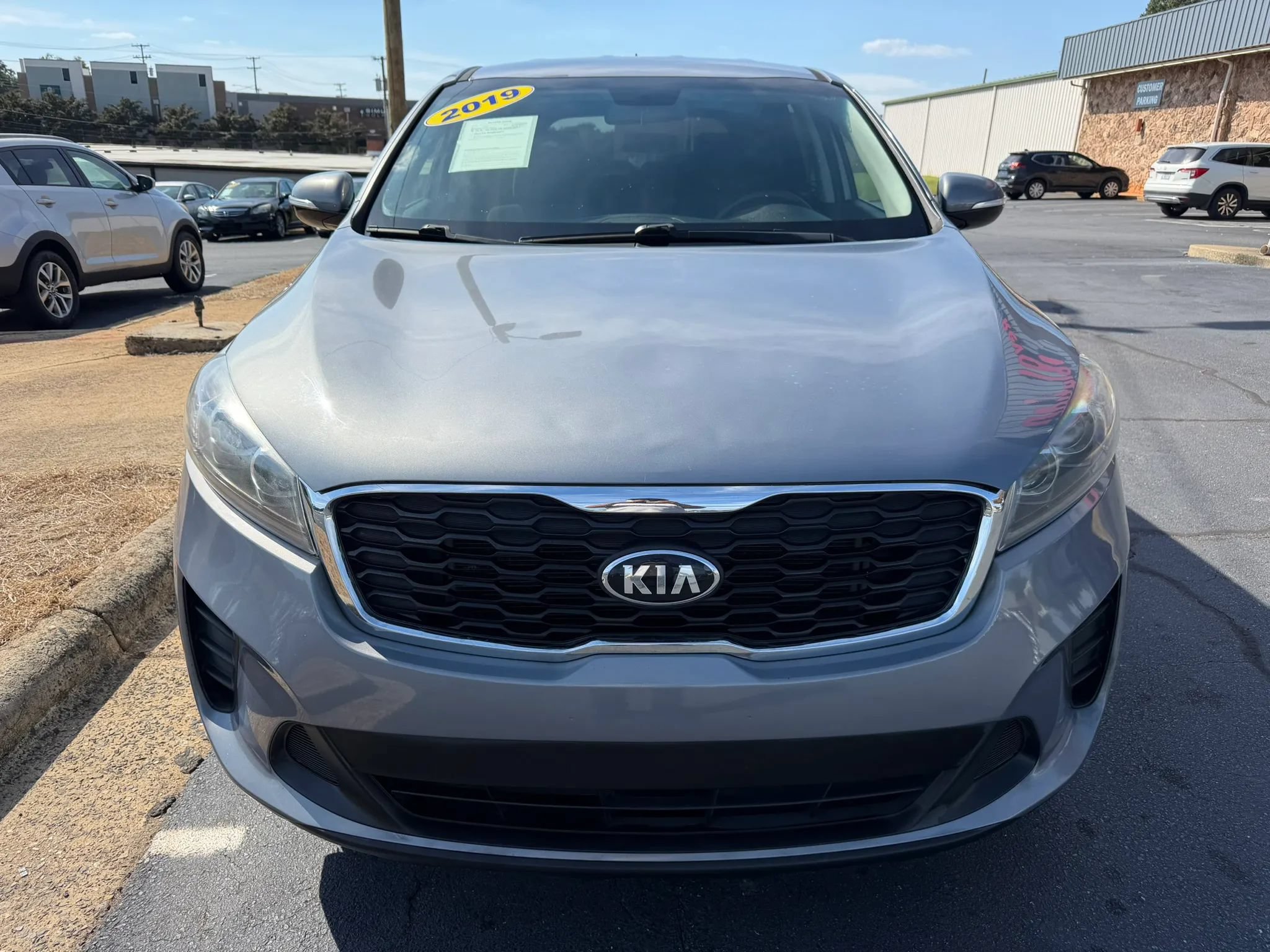 Used 2019 Kia Sorento L FWD image 2