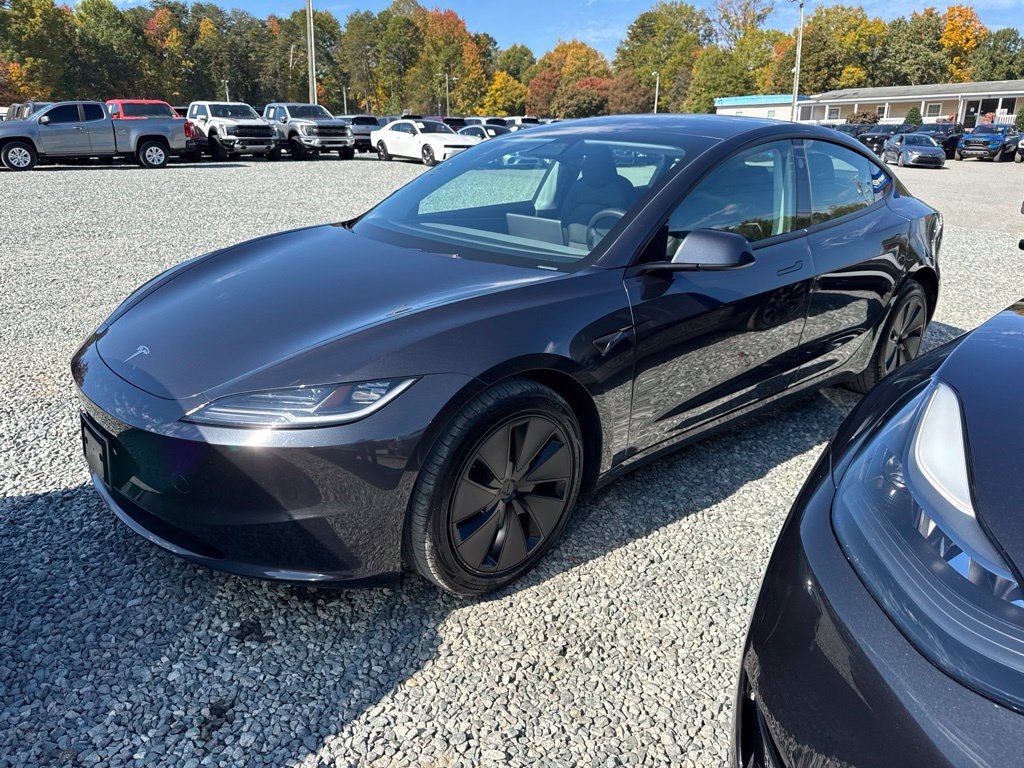 Used 2025 Tesla Model 3 Long Range RWD image 1