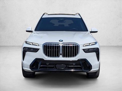 Used 2023 BMW X7 xDrive40i w/ Executive Package AWD/4WD image 2