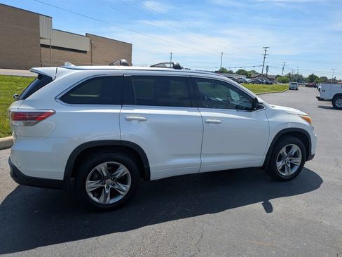 Used 2014 Toyota Highlander Limited AWD/4WD image 8