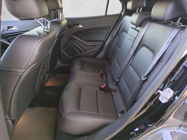 Used 2018 Mercedes-Benz GLA 250 4MATIC image 19