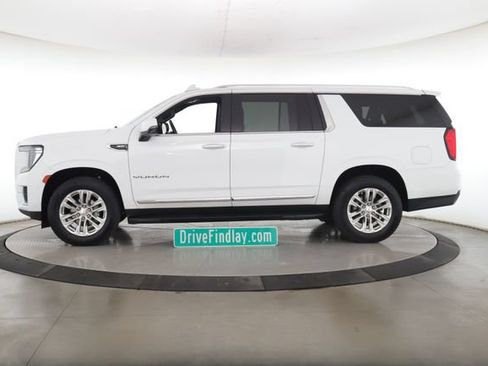 Used 2024 GMC Yukon XL SLT w/ SLT Luxury Package AWD/4WD image 9