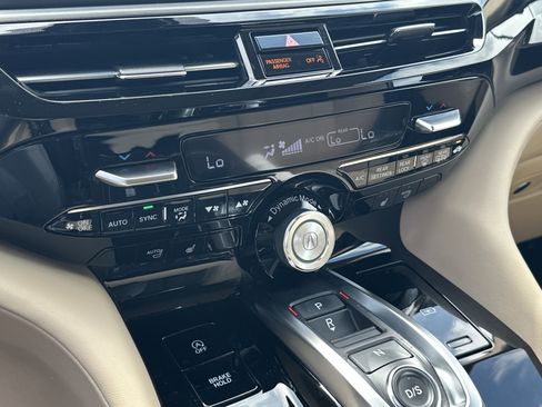 Certified 2025 Acura MDX FWD w/ Technology Package image 37