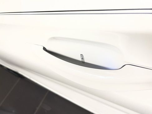 New 2026 Lincoln Aviator AWD image 41