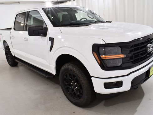 New 2026 Ford F150 XLT w/ XLT Black Appearance Package AWD/4WD image 5