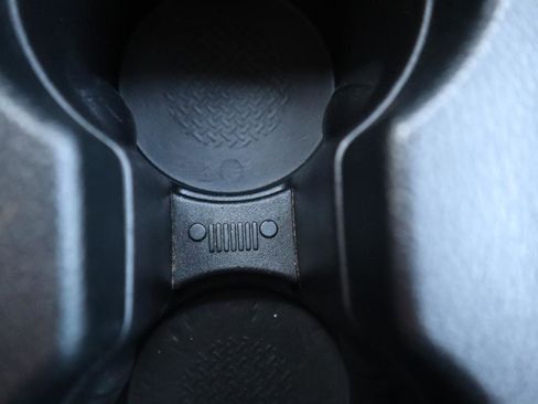 Used 2018 Jeep Wrangler Unlimited Rubicon w/ Cold Weather Group image 84