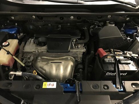 Used 2018 Toyota RAV4 XLE FWD image 31