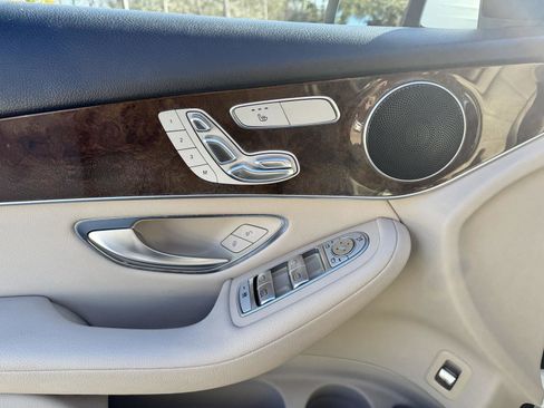 Used 2018 Mercedes-Benz GLC 300 GLC 300 image 6