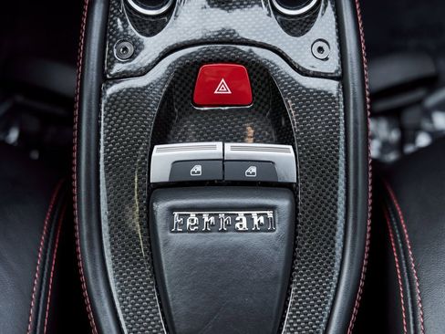 Used 2012 Ferrari 458 Italia Coupe image 58