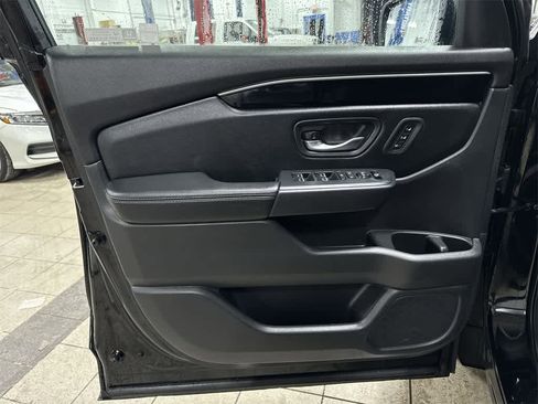 Used 2024 Honda Pilot Touring image 33