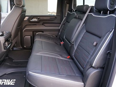 Used 2026 GMC Sierra 2500 AT4X image 38