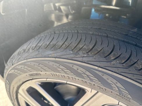 New 2026 Jeep Compass Latitude image 18